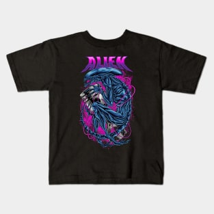 Alien piston Kids T-Shirt